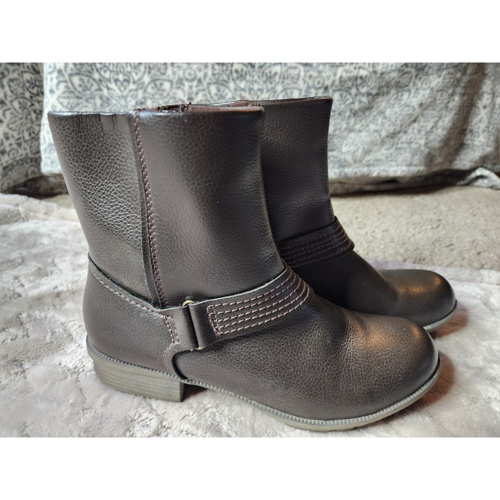 Clarks Brown Leather Ankle Boots Womens 7.5 Side Zip Harness Booties Low Heel